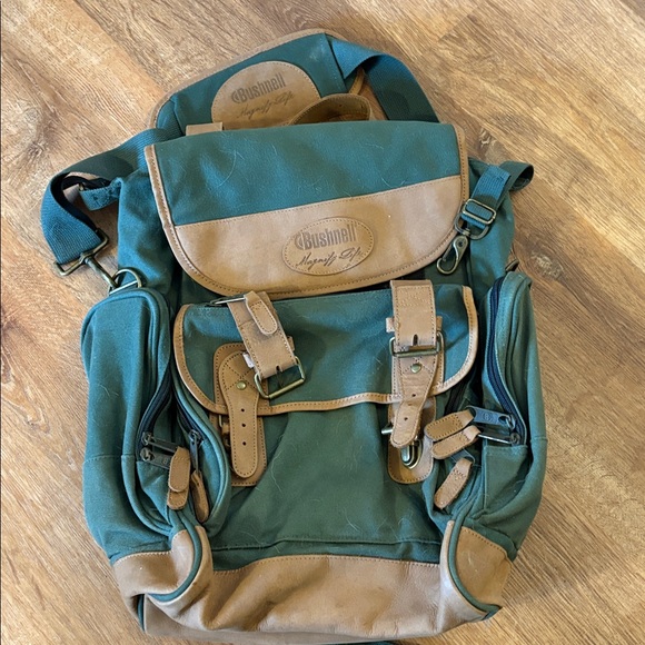 REI Other - Bushnell Magnify Life Green and Brown Backpack
